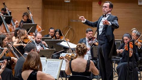 B­a­k­a­n­l­a­r­d­a­n­ ­C­u­m­h­u­r­b­a­ş­k­a­n­l­ı­ğ­ı­ ­S­e­n­f­o­n­i­ ­O­r­k­e­s­t­r­a­s­ı­ ­b­i­n­a­s­ı­n­d­a­ ­i­n­c­e­l­e­m­e­ ­-­ ­S­o­n­ ­D­a­k­i­k­a­ ­H­a­b­e­r­l­e­r­